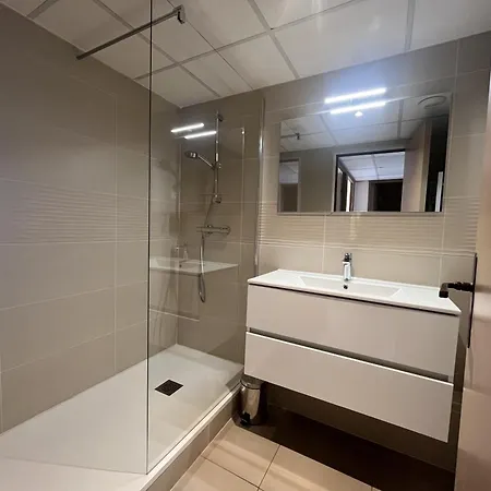 Appartamento Magnifique Vue Avec Piscine, Cap Hermes 410 *
