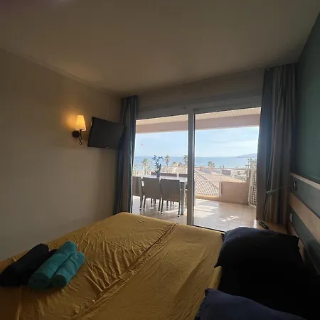 Magnifique Vue Avec Piscine, Cap Hermes 410 * Fréjus